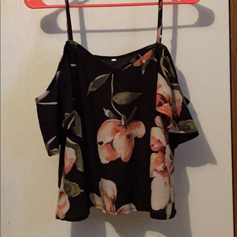 KRL BLACK FORAL COLD SHOULDER TOP